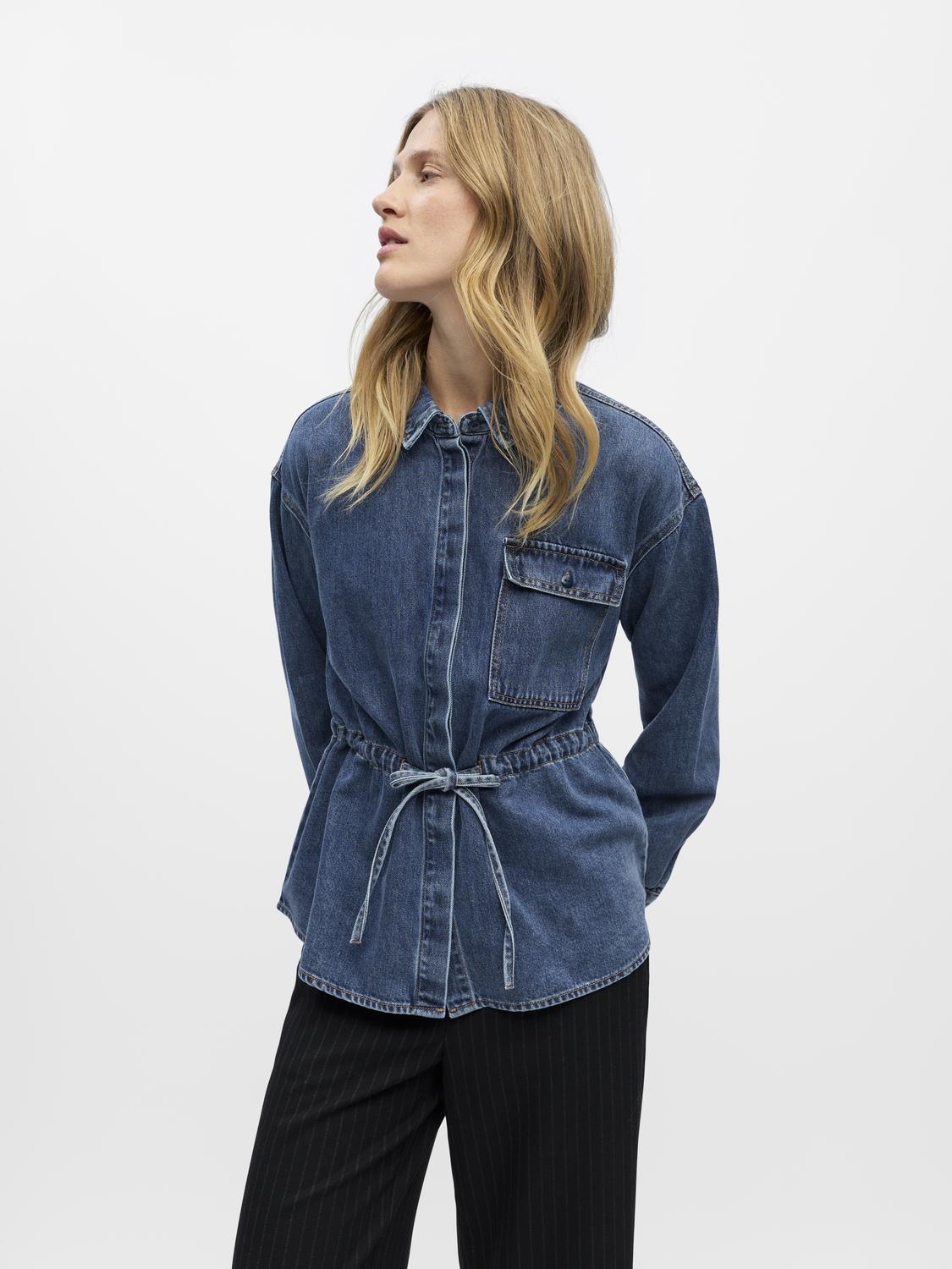 model_shot-front